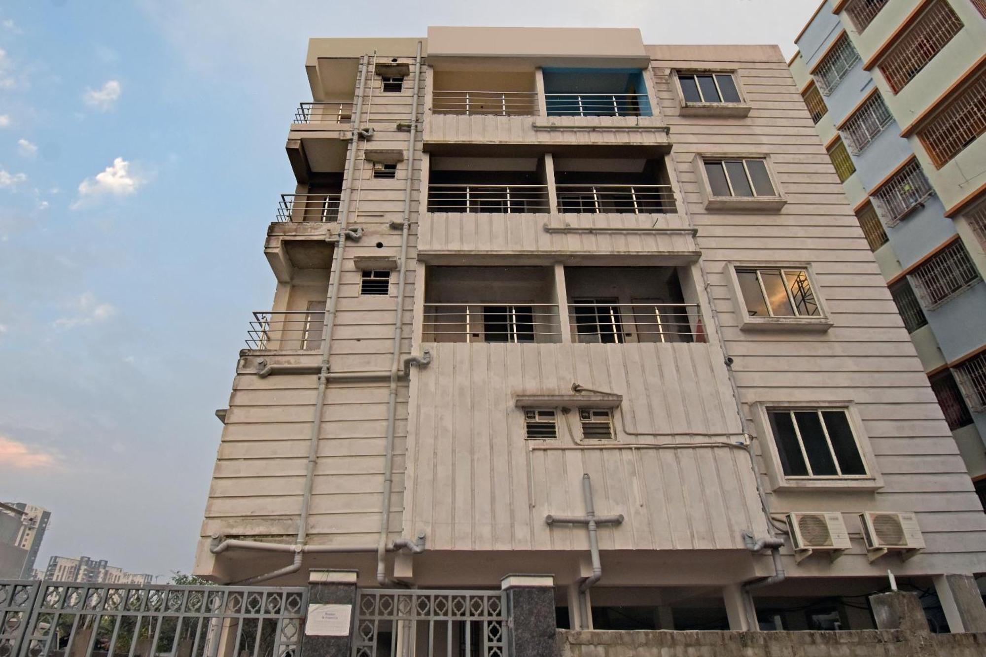 Hotel O Newtown Galaxy Panchuria Exterior photo