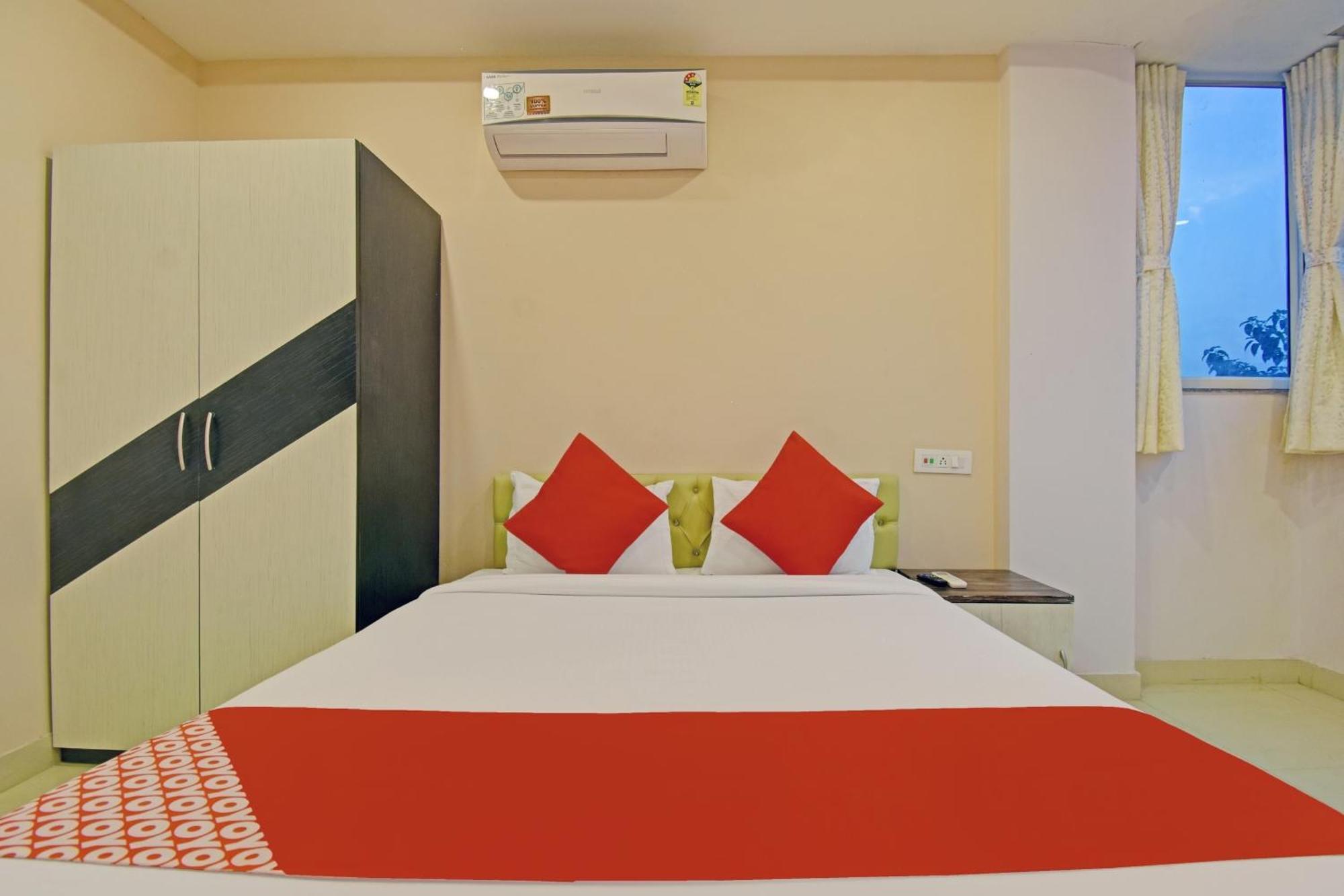 Hotel O Newtown Galaxy Panchuria Exterior photo