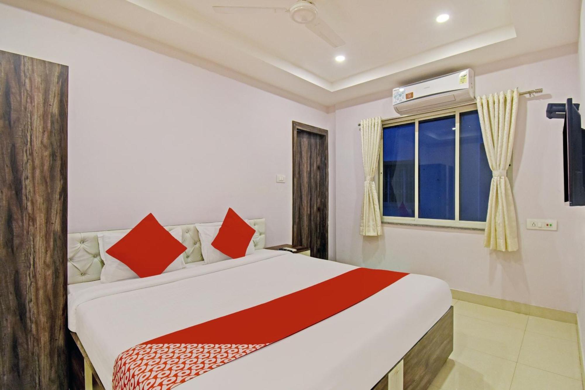 Hotel O Newtown Galaxy Panchuria Exterior photo